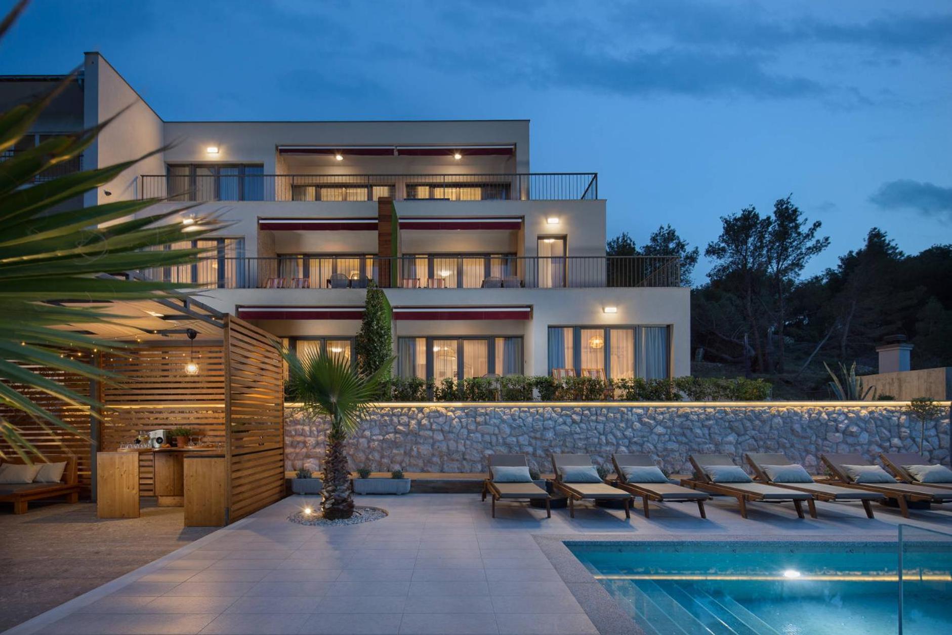 Olive Hill House - Ground Floor Apartment Slatine Exterior foto