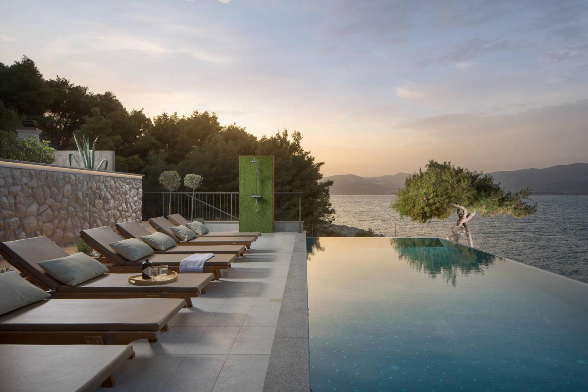 Olive Hill House - Ground Floor Apartment Slatine Exterior foto